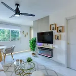 Colinamar Luxury Near Airport And 아파트 *