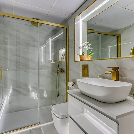 Colinamar Luxury Near Airport And *