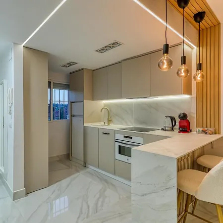 Colinamar Luxury Near Airport And