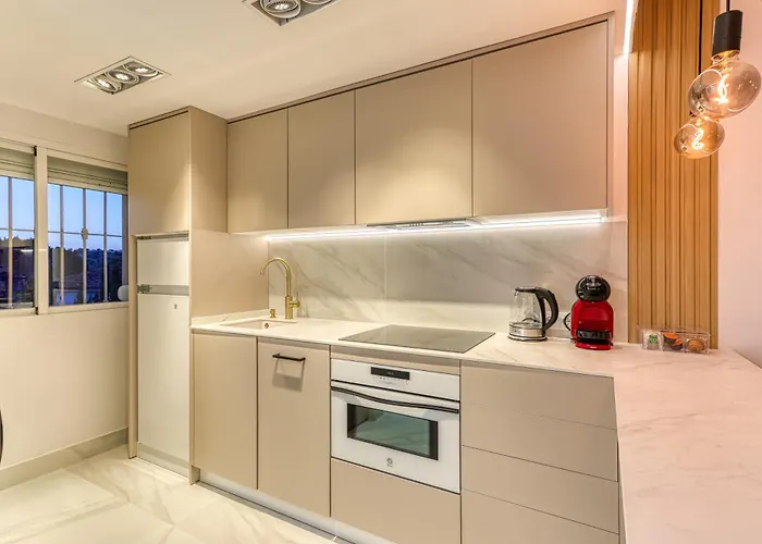 Colinamar Luxury Near Airport And Appartement