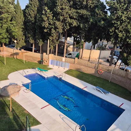 Colinamar Luxury Near Airport And 托雷莫利诺斯