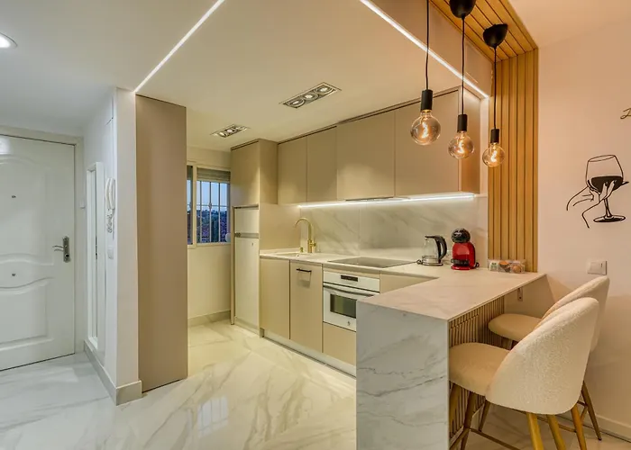 Apartamento Colinamar Luxury Near Airport And